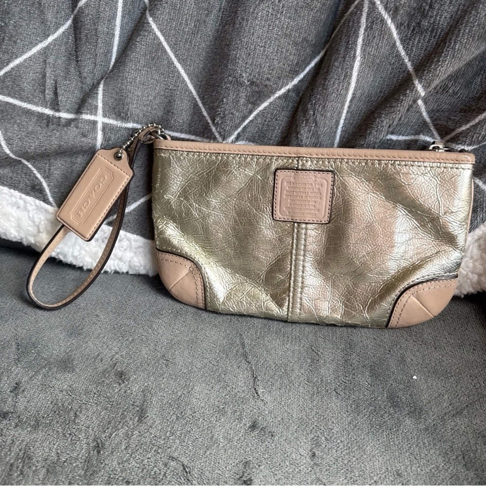 Coach Metro Metallic Champagne Gold Tote & Two Matching Wristlets - Picture 6 of 13